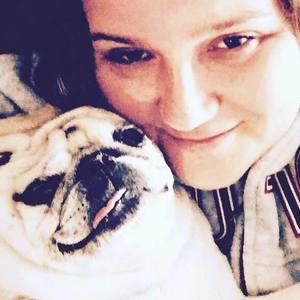 Meet your Posher, Angelika